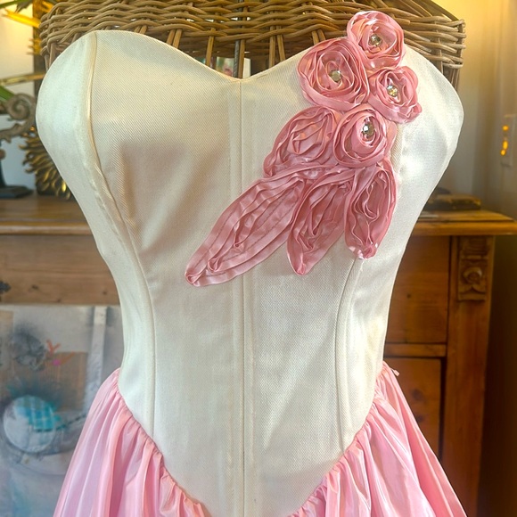 VINTAGE 90s 💕 authentic retro chic pink formal boutique Party dress. - Picture 2 of 10